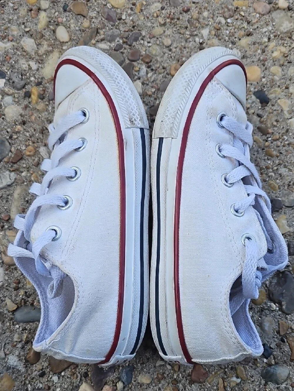 Converse low top